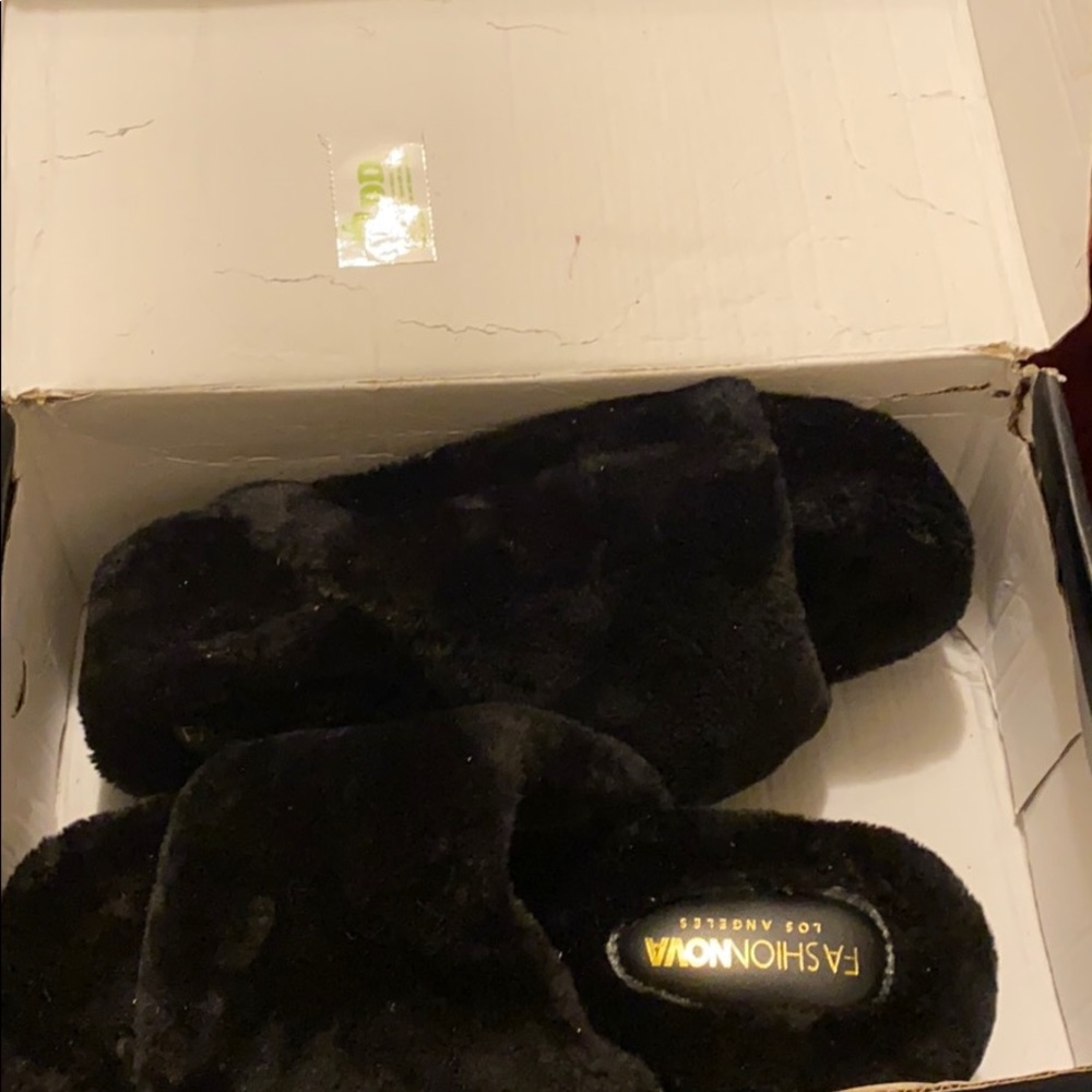 Fashion nova platform slippers